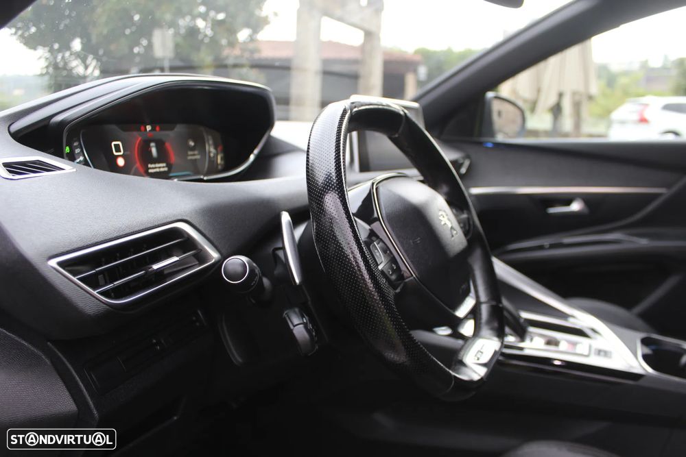 Peugeot 3008 1.6 BlueHDi GT Line EAT6 - 17