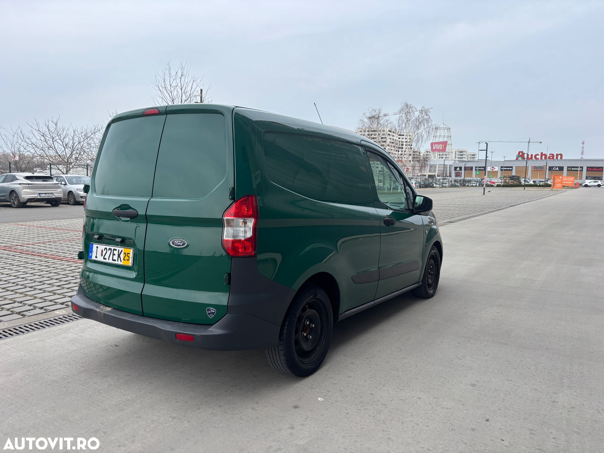 Ford Courier - 5