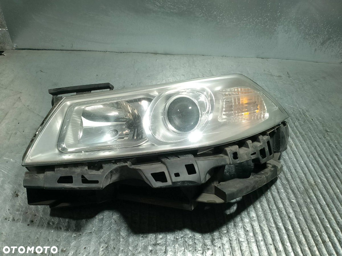 LAMPA PRZÓD LEWA RENAULT MEGANE II 8200412741A   89312730 - 9