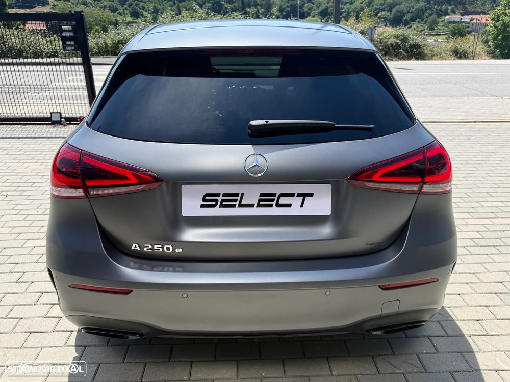 Mercedes-Benz A 250 e 8G-DCT Edition AMG Line - 4