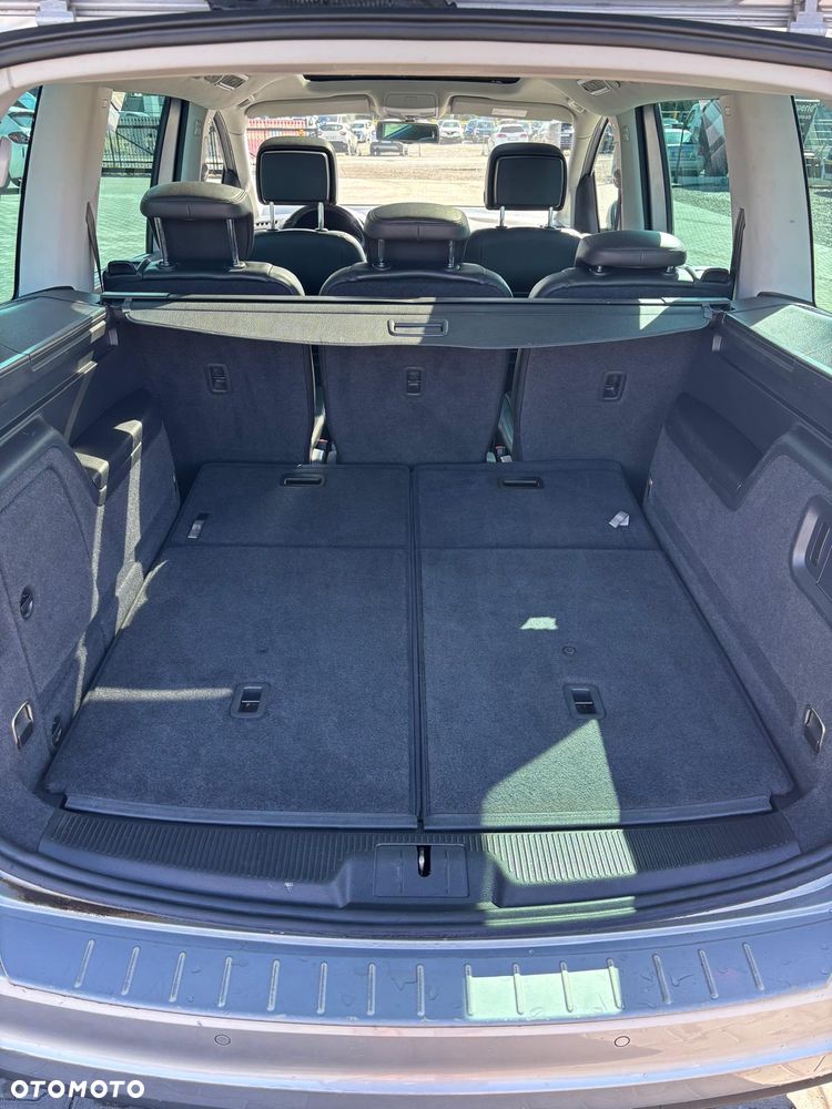 Volkswagen Sharan - 10