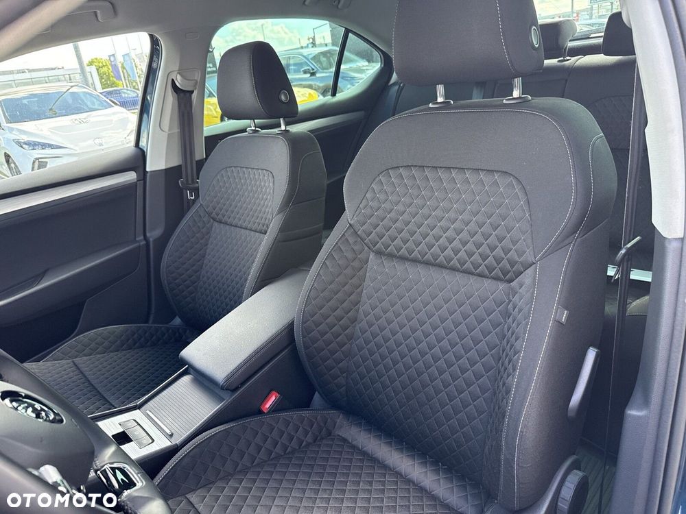 Skoda Superb 1.5 TSI Ambition DSG - 13