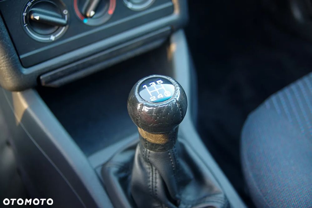 Audi 80 2.0 E - 35