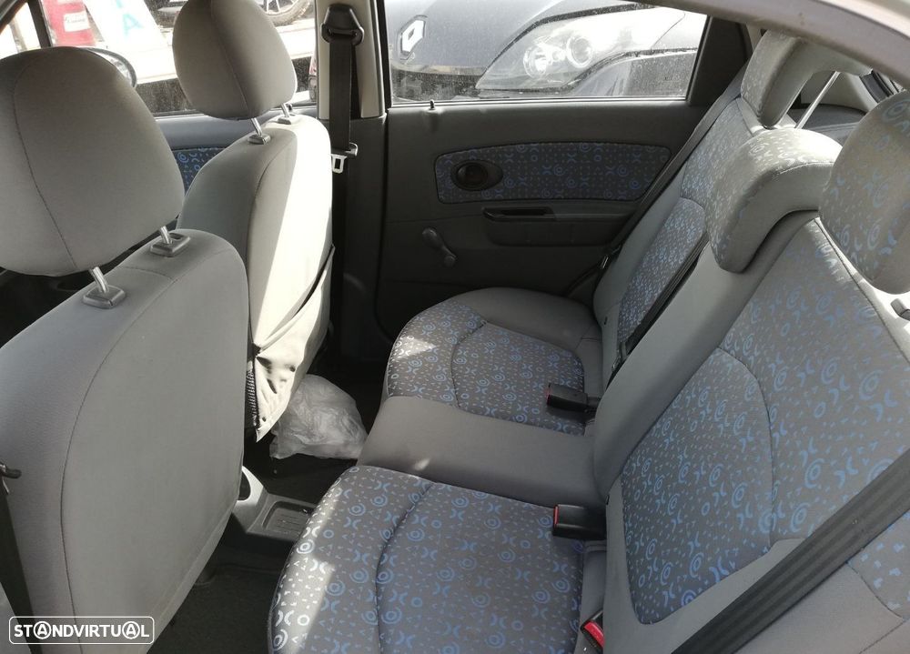 Peças Mercedes-Benz Class C(W203) 2000 a 2007 - 42