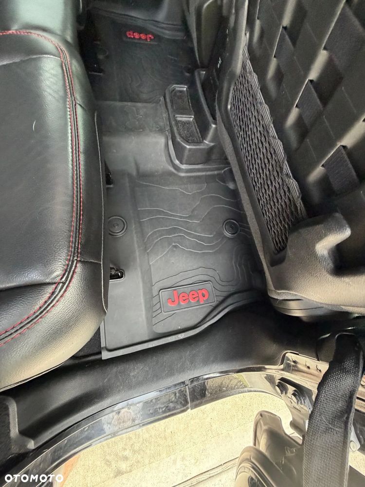 Jeep Wrangler 3.6 Unlim Rubicon - 31