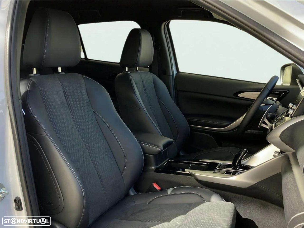 Mitsubishi Eclipse Cross - 13