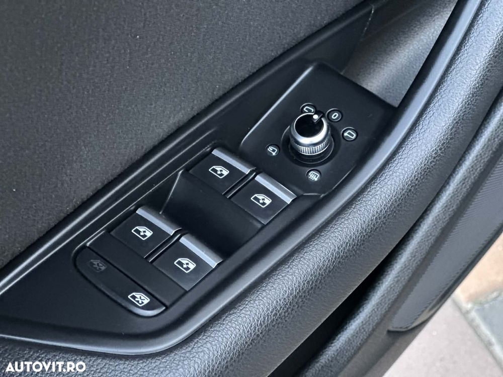 Audi A4 2.0 TDI ultra S tronic design - 24