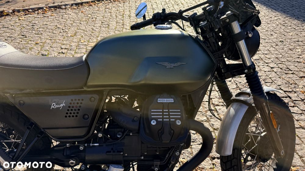 Moto Guzzi V7 - 7
