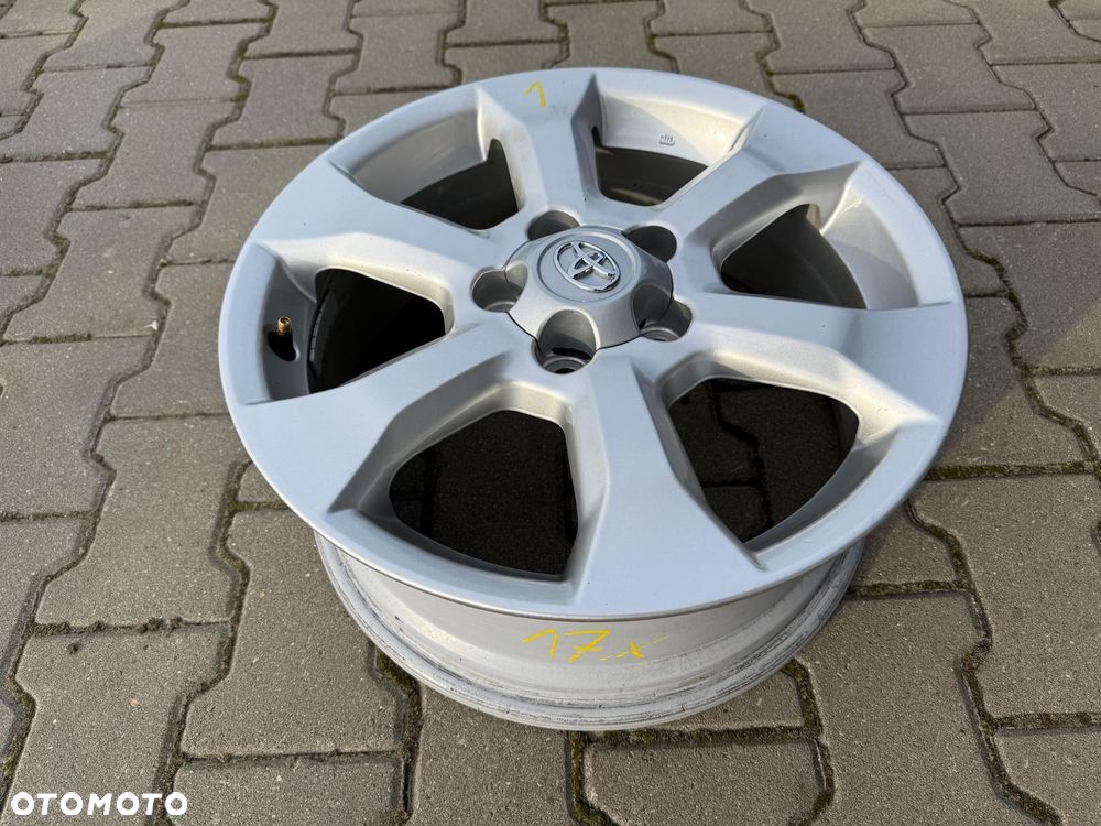 TOYOTA RAV4 III 06-12 FELGA ALUMINIOWA 7Jx17 ET45 5x114.3 - 2