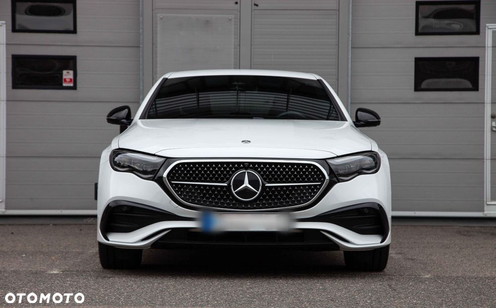 Mercedes-Benz Klasa E 300 de 4-Matic AMG - 2