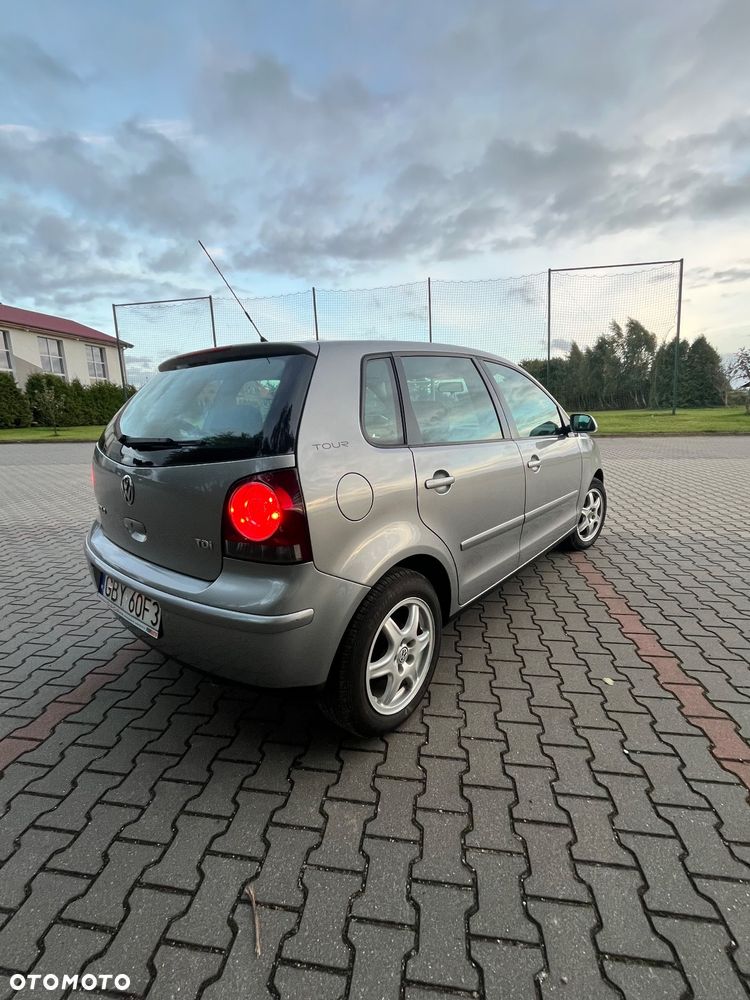 Volkswagen Polo - 4