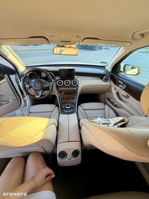 Mercedes-Benz GLC - 31