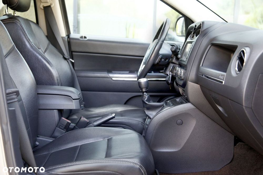 Jeep Compass - 12