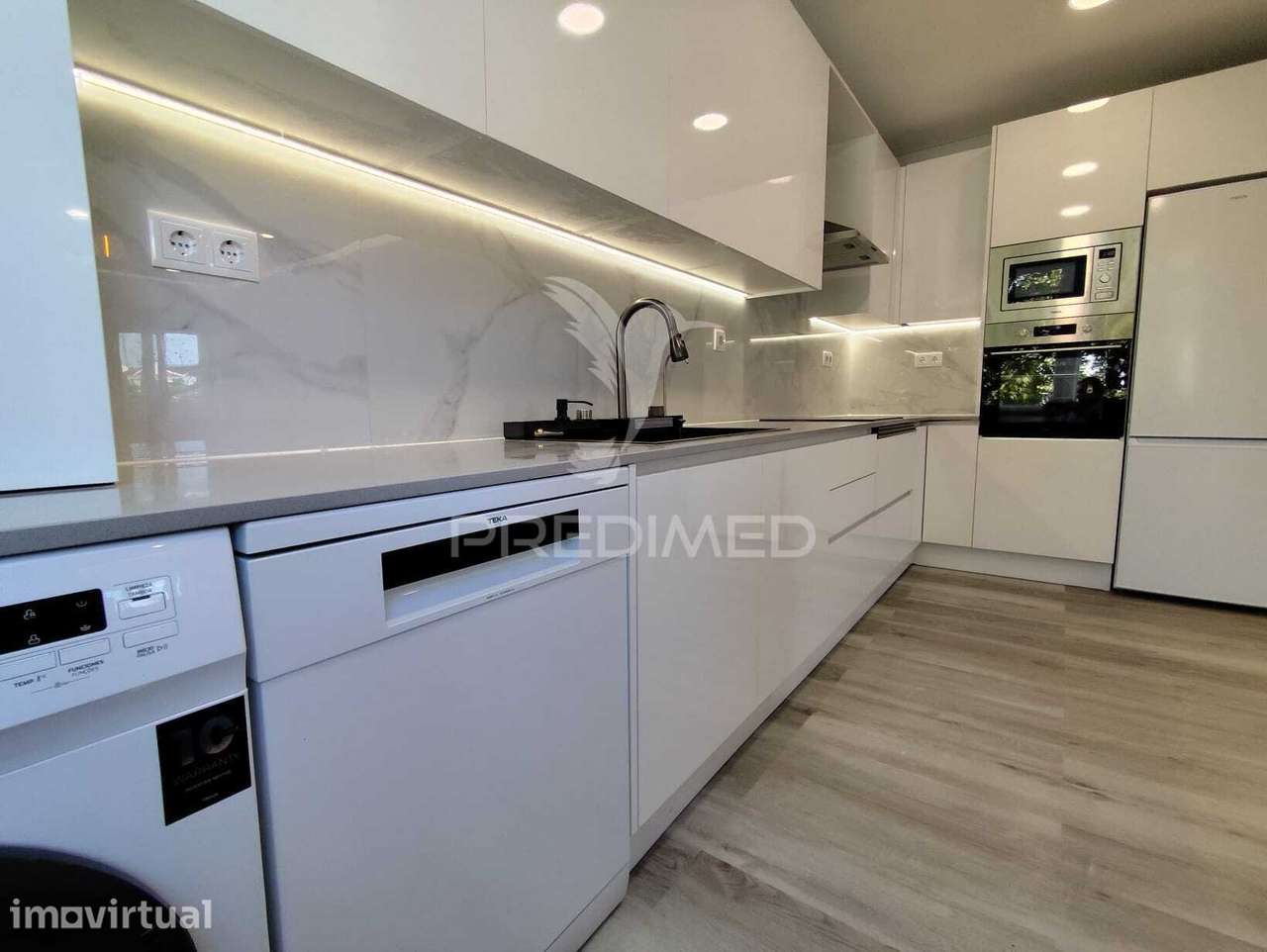 Apartamento no centro de Corroios totalmente remodelado - Grande imagem: 4/40