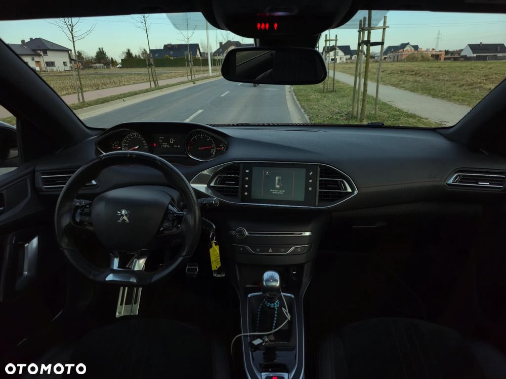 Peugeot 308 ver-bluehdi-fap-150-stop-start-gt--line-edition - 16