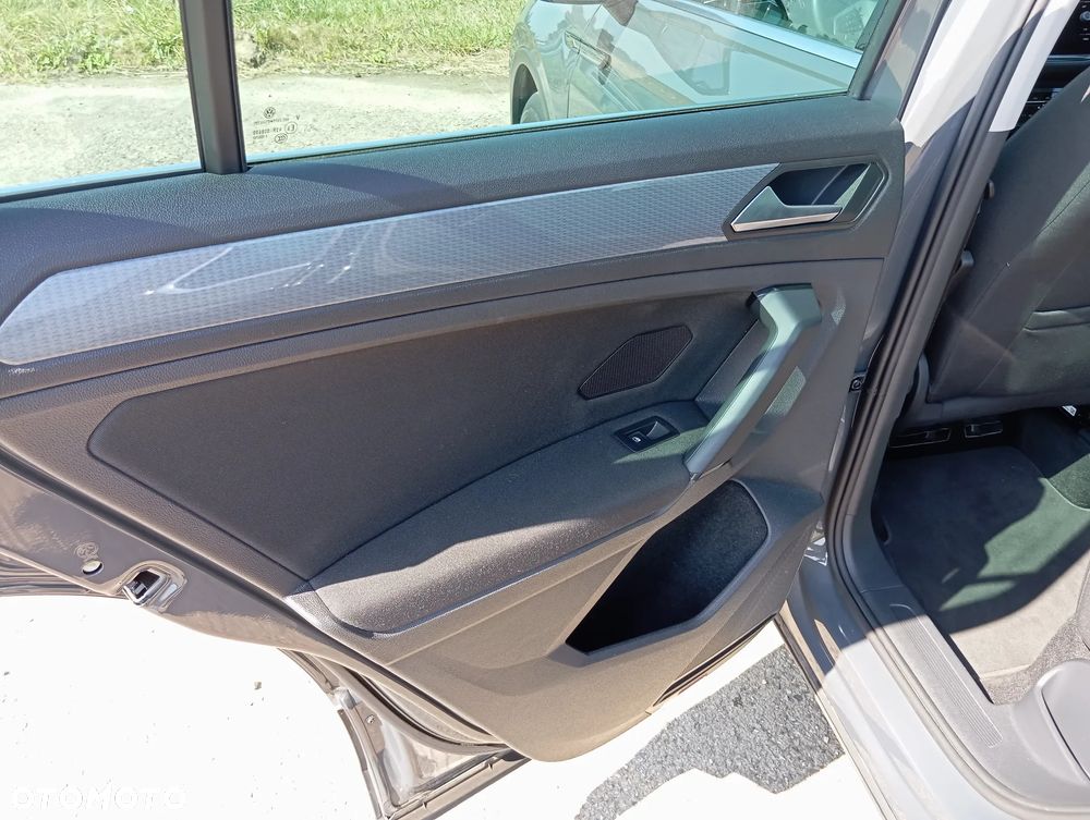 Volkswagen Tiguan - 14