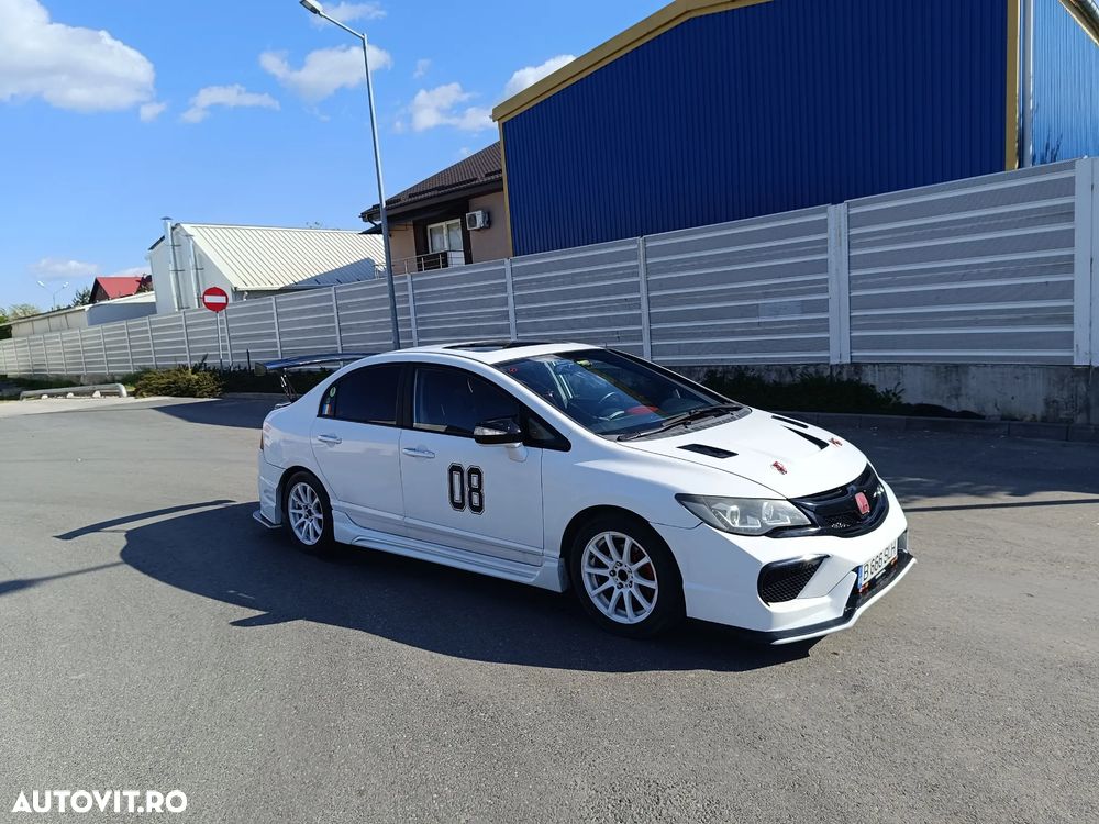 Honda Civic 1.8 S - 3