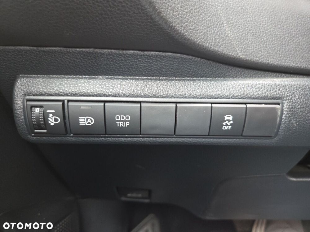 Toyota Corolla 1.8 Hybrid Comfort - 23