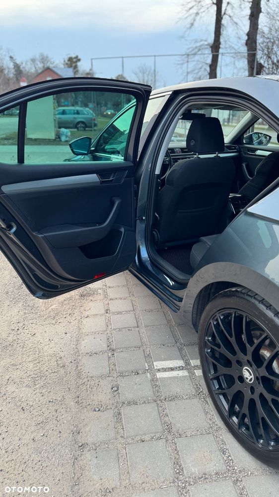 Skoda Superb 2.0 TSI Ambition DSG - 5