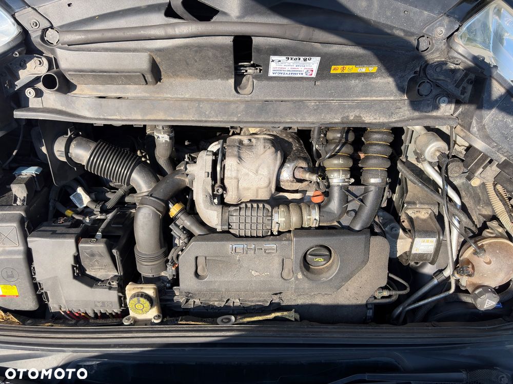 Citroën C4 e-HDi 115 ETG6 Exclusive - 38