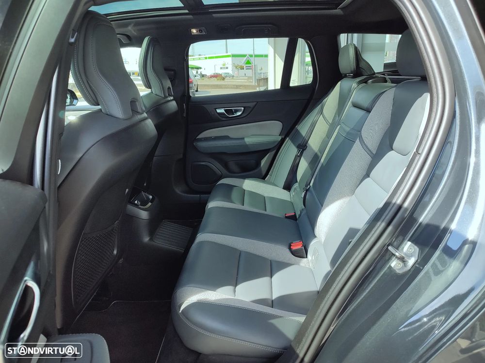 Volvo V60 2.0 T8 AWD TE R-Design - 8