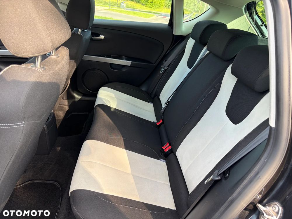 Seat Leon 1.2 TSI Ecomotive DSG Style - 18