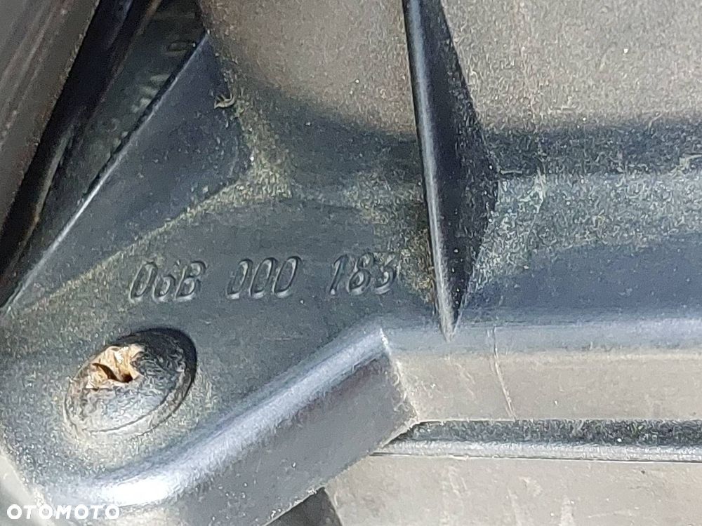 OBUDOWA FILTRA POWIETRZA PRZEPŁYWOMIERZ RURA AUDI A4 B6 2.0 20V ALT - 2