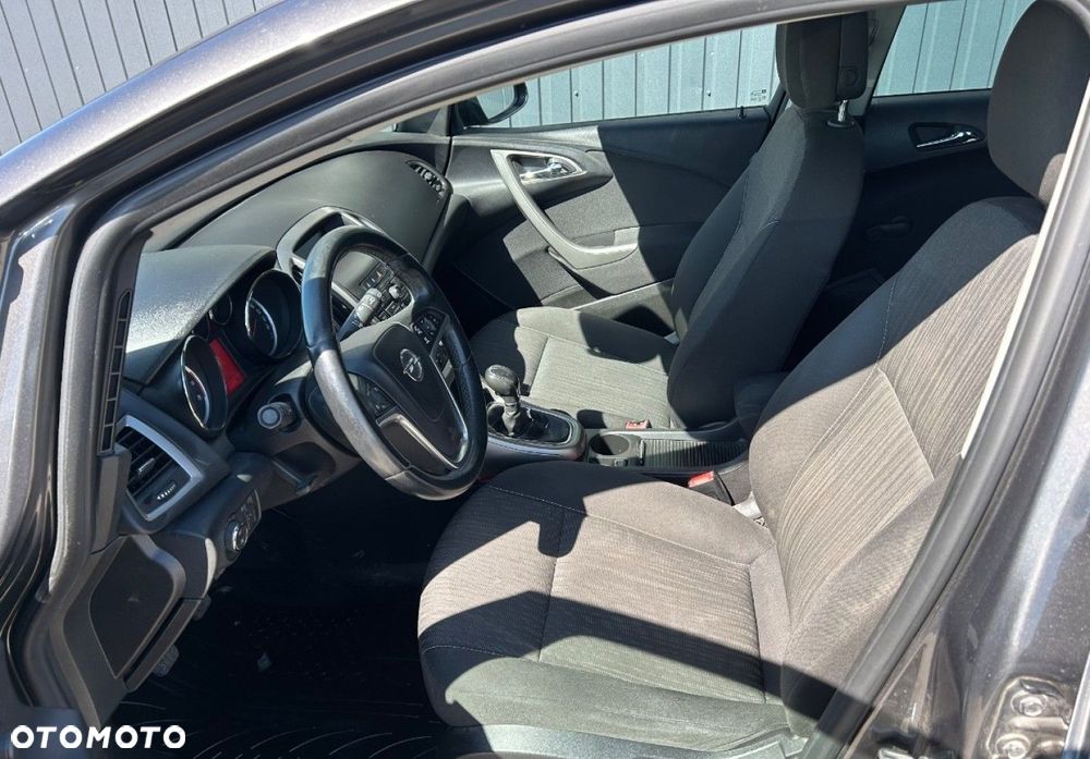 Opel Astra - 9