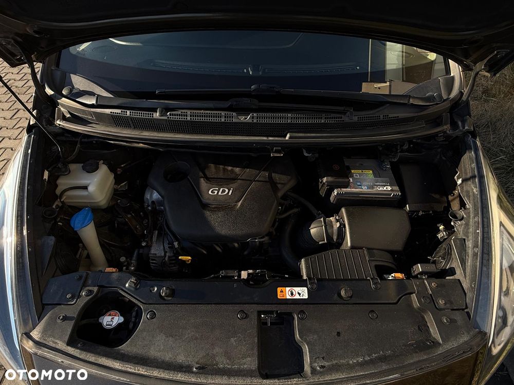 Kia Carens 1.6 GDI Dream-Team Edition - 32