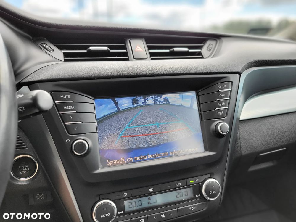Toyota Avensis 2.0 D-4D Premium - 14