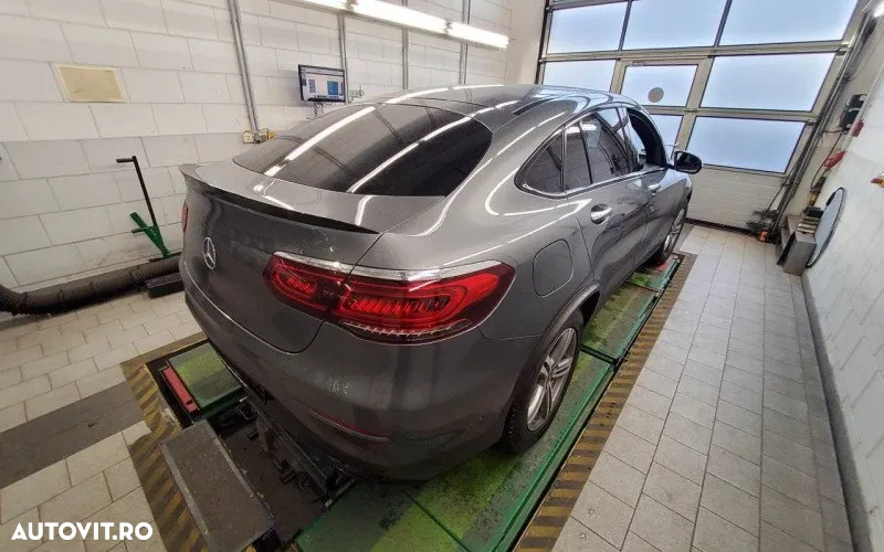 Mercedes-Benz GLC - 6