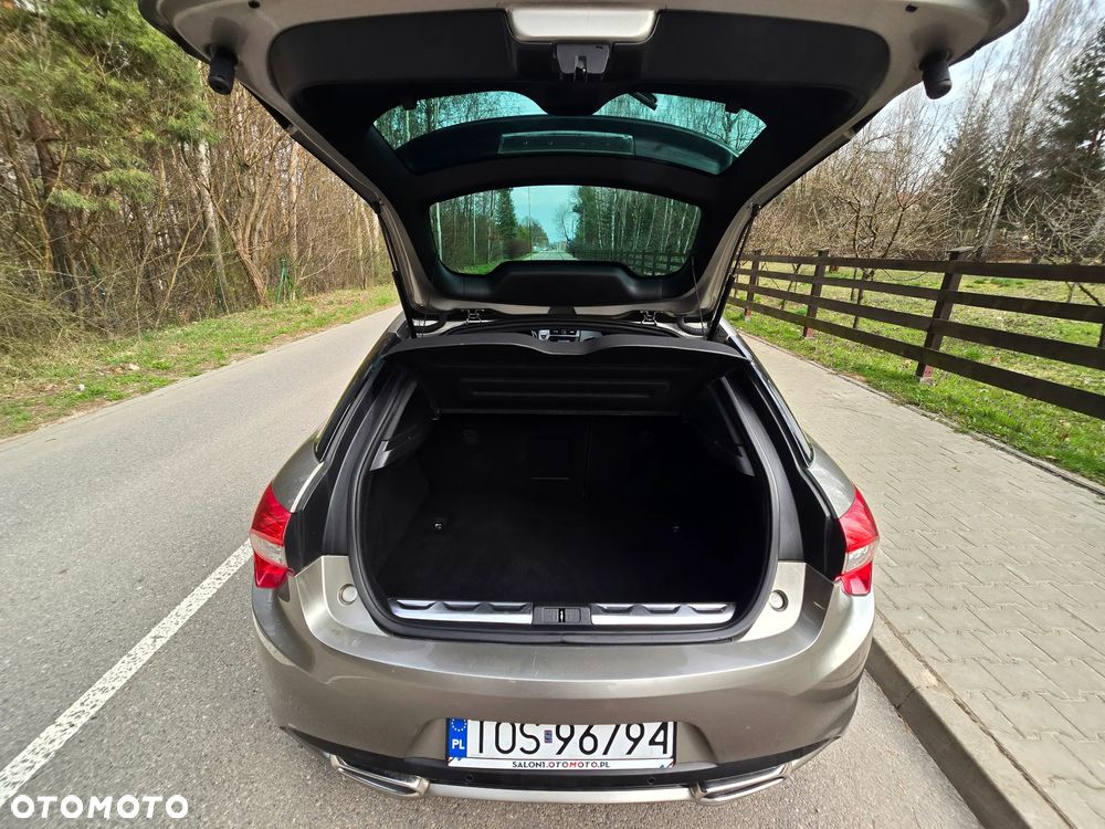 Citroën DS5 HDi 165 SportChic - 16