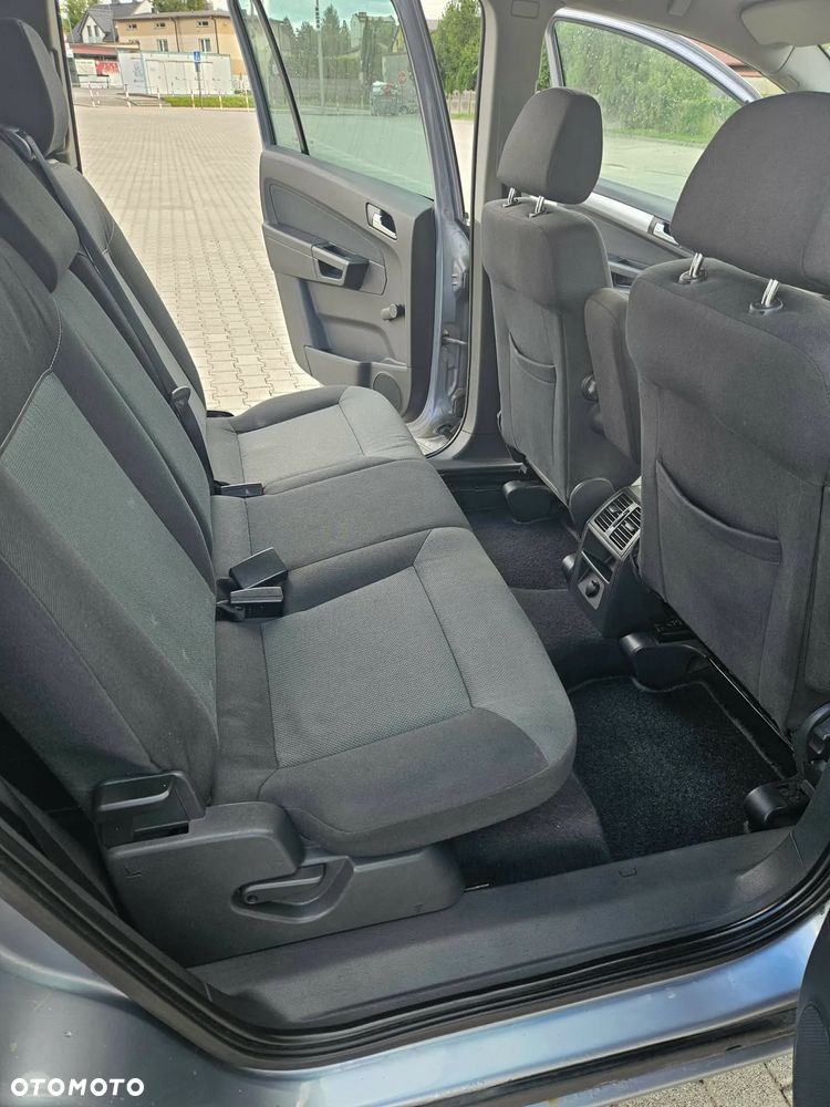 Opel Zafira - 9