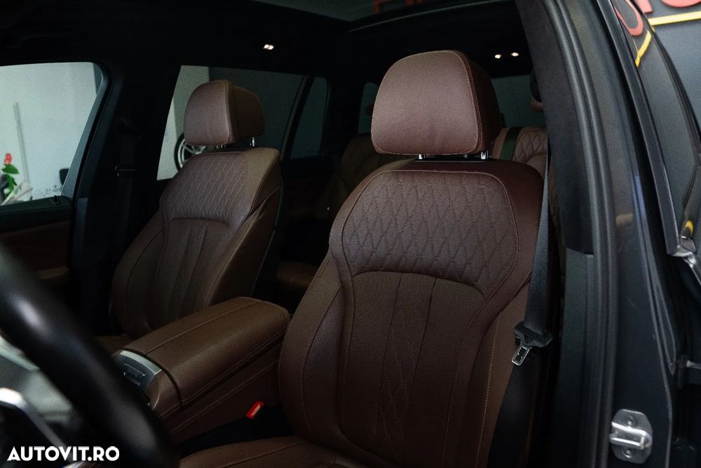 BMW X7 M50i - 33