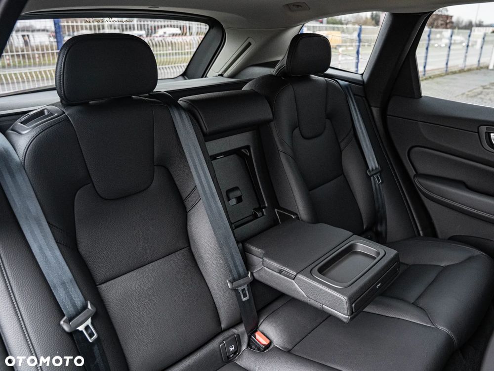 Volvo XC 60 B5 D AWD Geartronic Inscription - 26