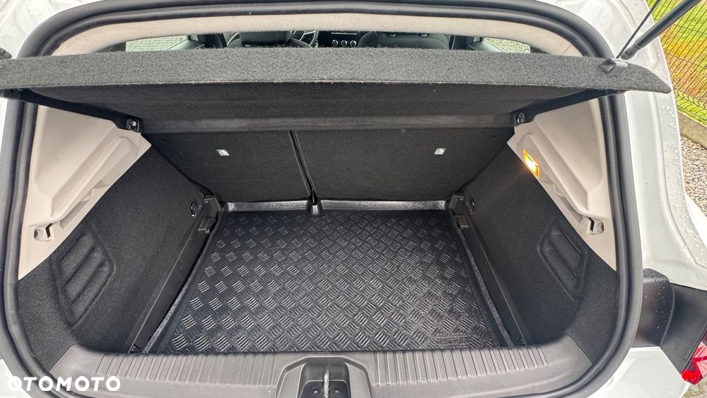 Renault Clio - 21