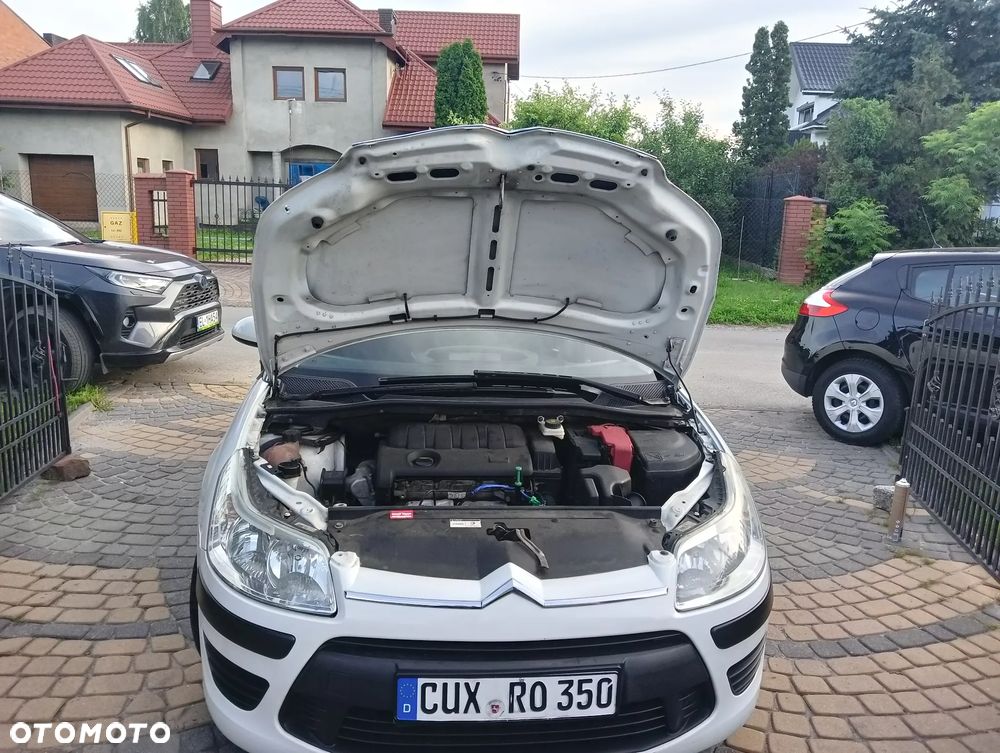 Citroën C4 1.4 16V Style - 11