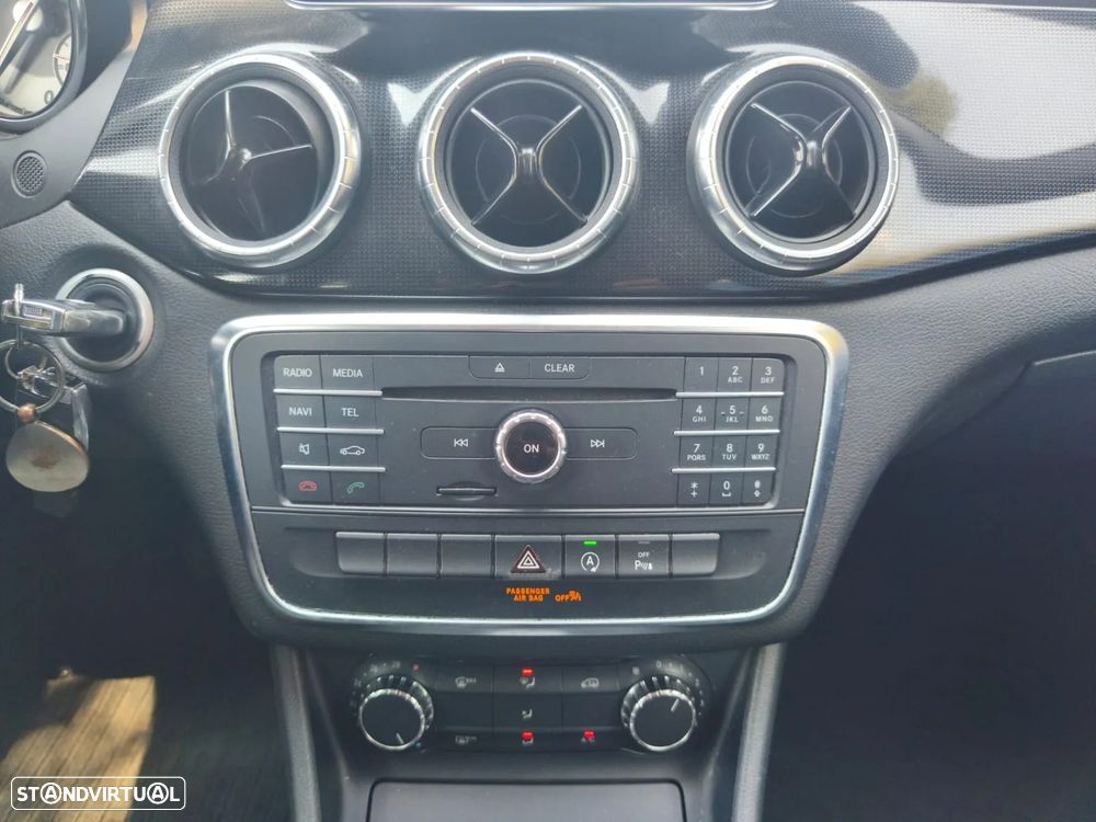 Mercedes-Benz CLA 180 d Shooting Brake - 10