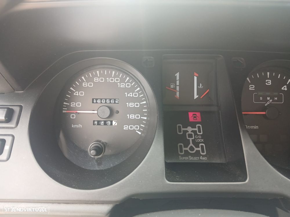 Mitsubishi Pajero 2.8 TD GLS - 11