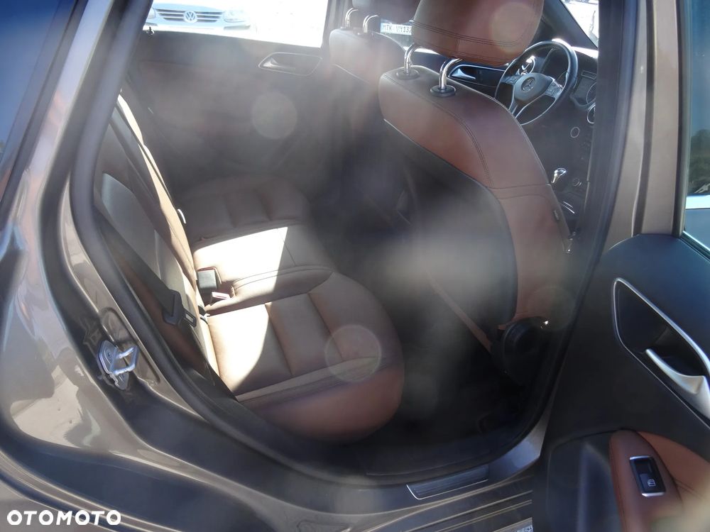 Mercedes-Benz Klasa B 200 CDI (BlueEFFICIENCY) - 19