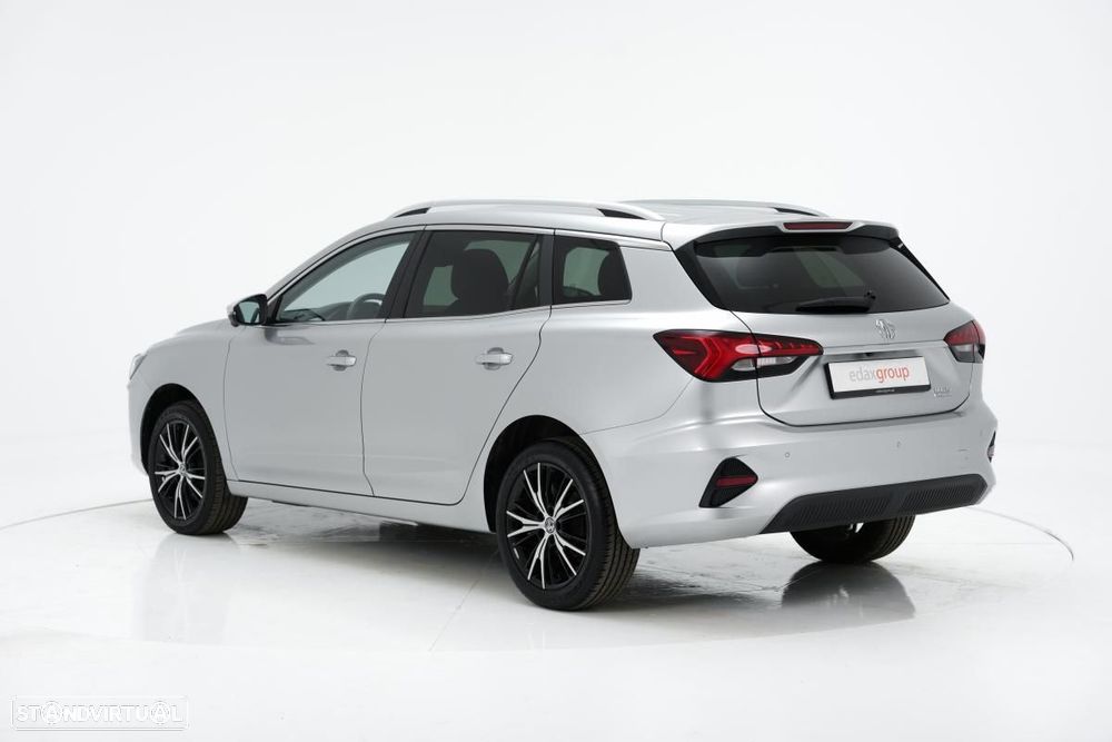 MG MG5 61 kWh Luxury - 4