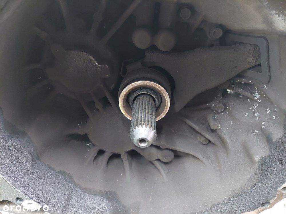 Skrzynia biegów Manualna 6-biegowa Toyota Corolla Verso 2,2 D4D 04-09 R - 6