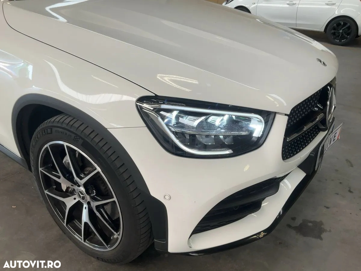 Mercedes-Benz GLC 300 d 4MATIC - 10