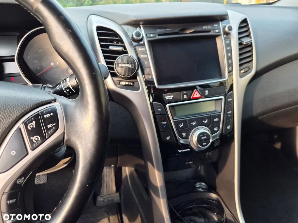 Hyundai i30 1.6 CRDI Intro Edition - 23