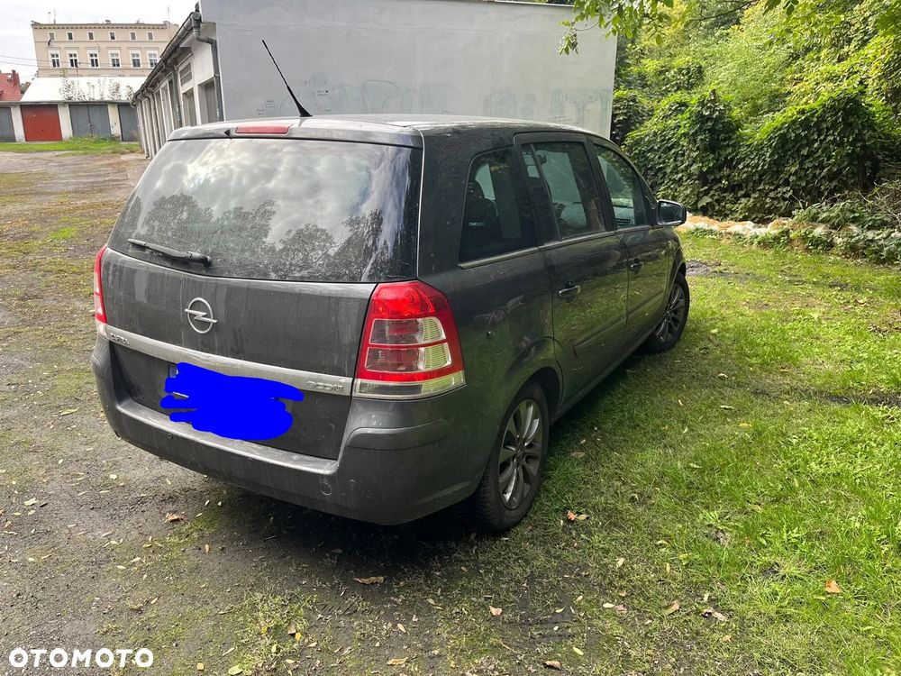 Opel Zafira - 3