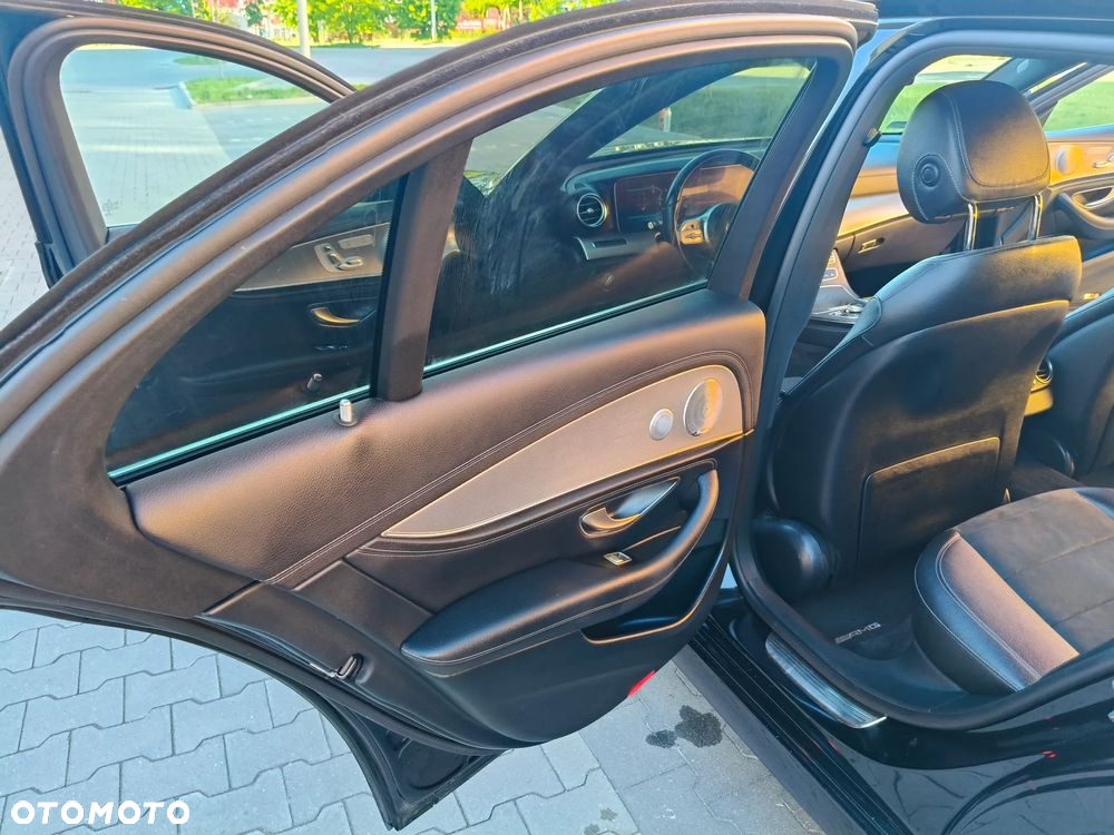 Mercedes-Benz Klasa E 220 d 9G-TRONIC - 12