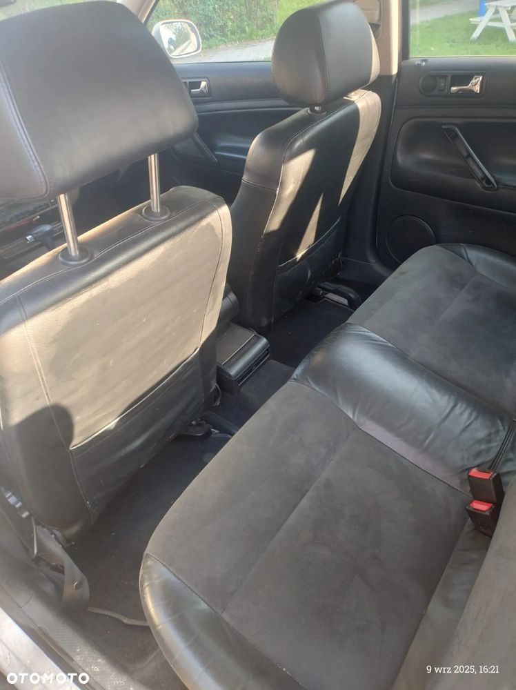 Volkswagen Passat - 5