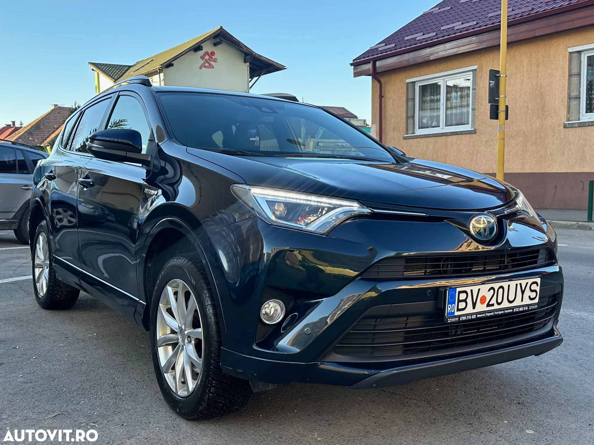 Toyota RAV4 2.5 4x4 Hybrid Style Selection - 32