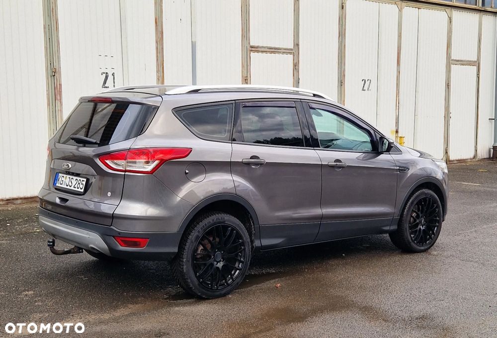 Ford Kuga 2.0 TDCi FWD Titanium - 10