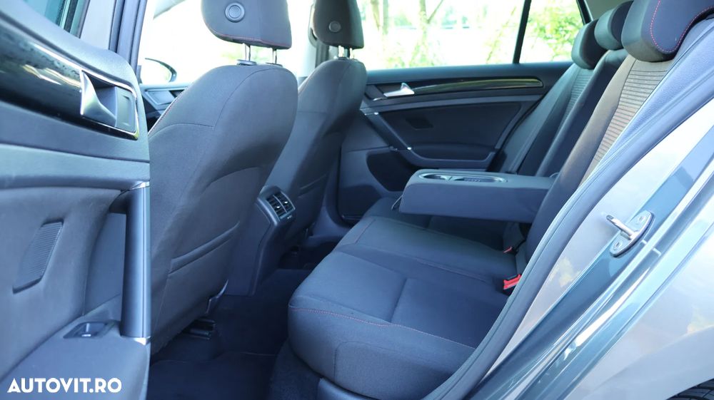 Volkswagen Golf 1.5 TSI ACT DSG Sound - 13